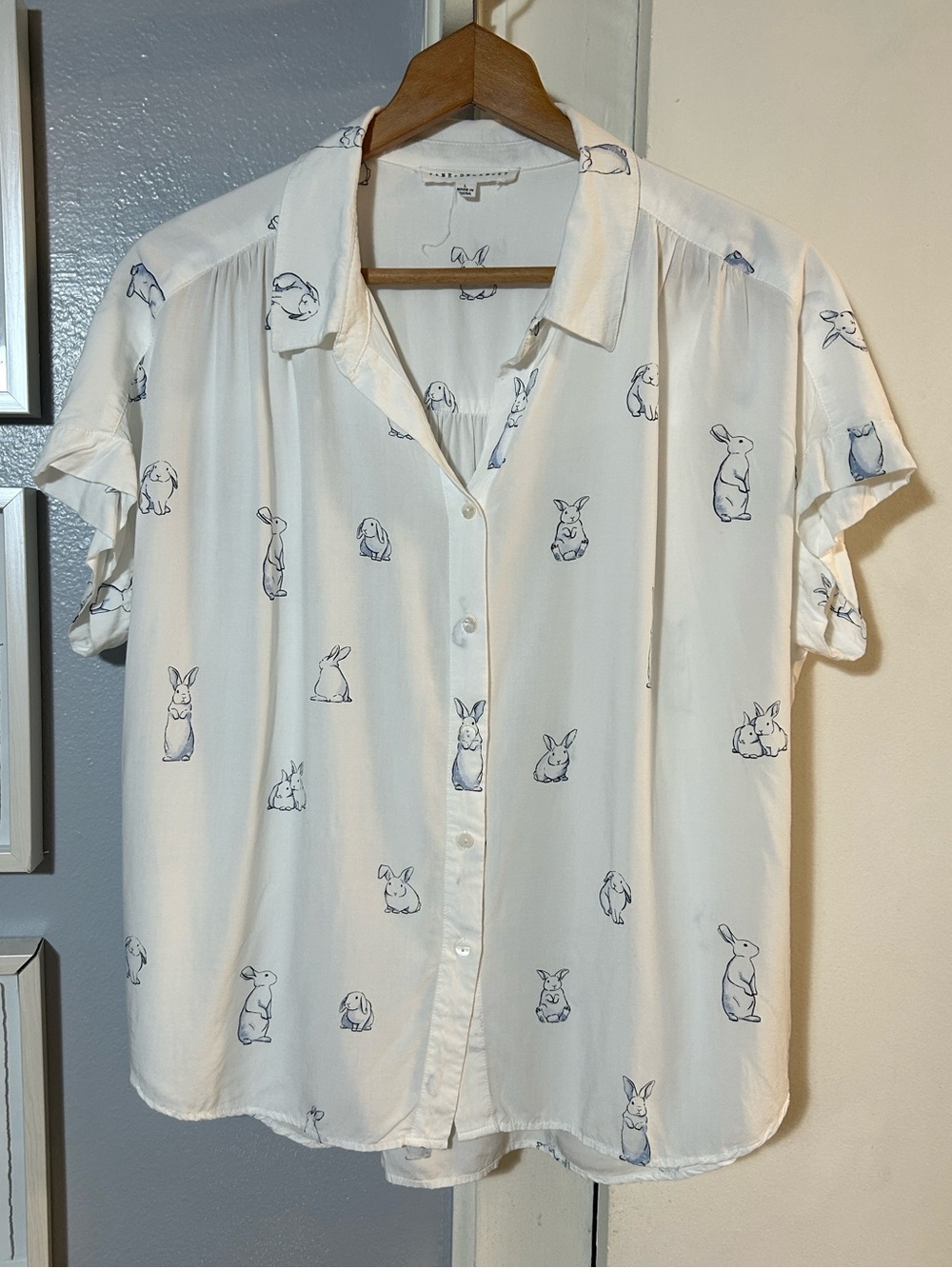Jane and Delancey White Button-Down Shirt with Navy Easter Bunny Print Size L